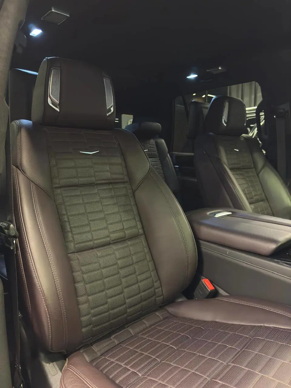 كاديلاك اسكاليد 2023